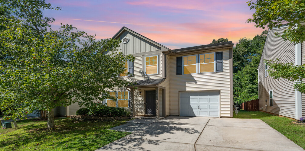 1037 Joselynn Dr, Gastonia, NC 28054